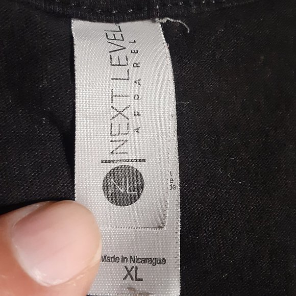 Next Level Apparel Women's Friends I Do Crew SS T Shirt in Size XL - Picture 4 of 4